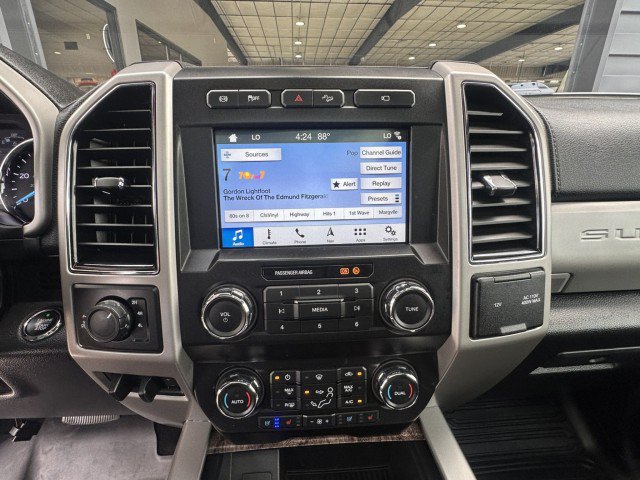 Used 2019 Ford F250 Lariat w/ Lariat Ultimate Package AWD/4WD image 17