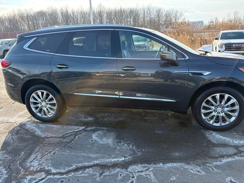 Used 2019 Buick Enclave Premium w/ Experience Buick Package image 4