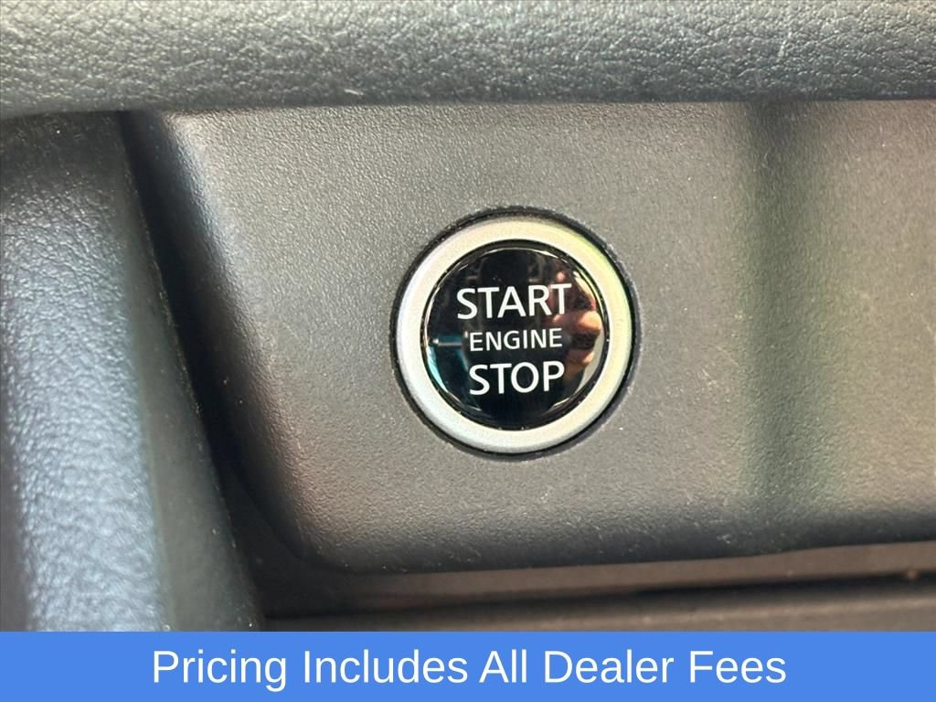 Used 2023 Nissan Rogue S AWD/4WD image 15
