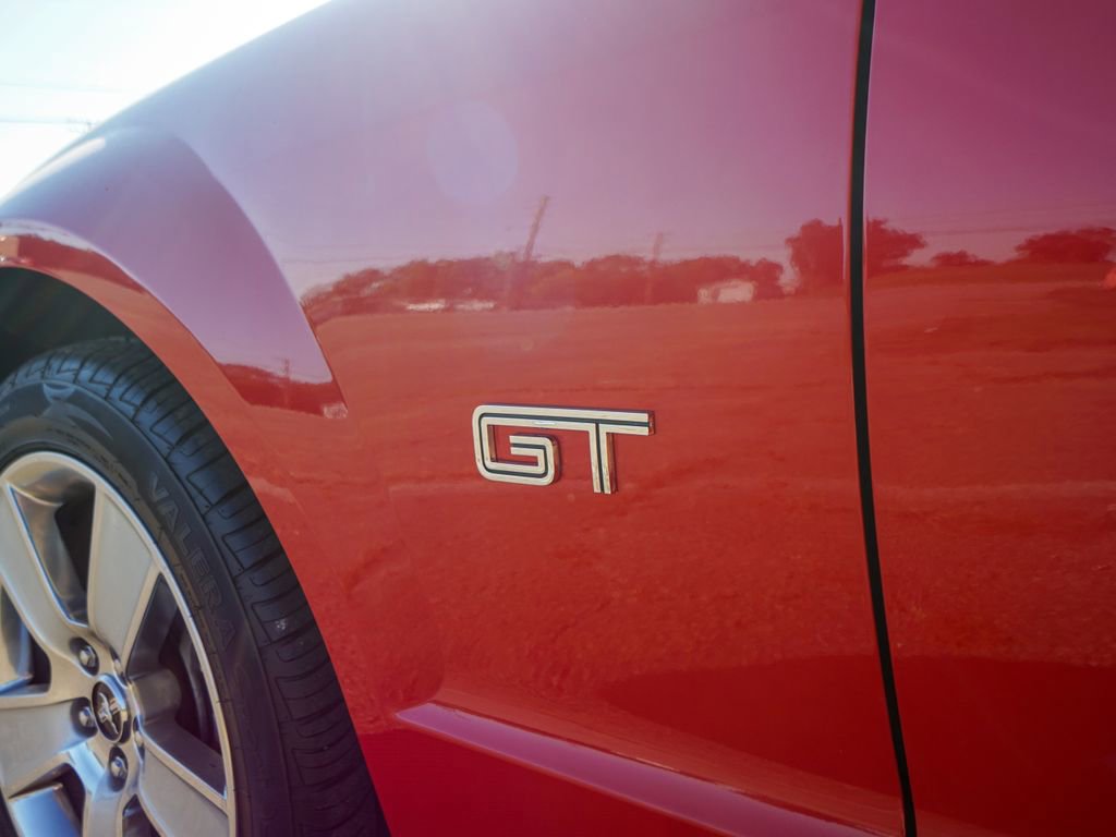 Used 2006 Ford Mustang GT Premium image 2