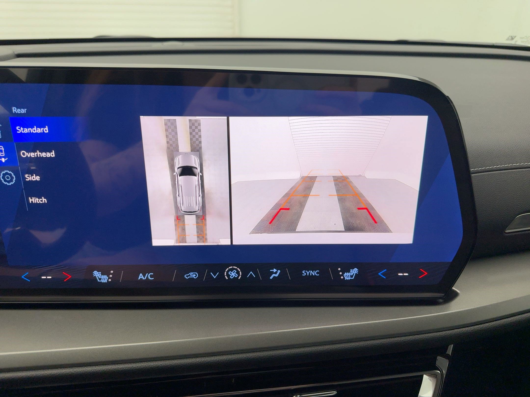 New 2026 Chevrolet Traverse LT w/ Driver Confidence Package image 20