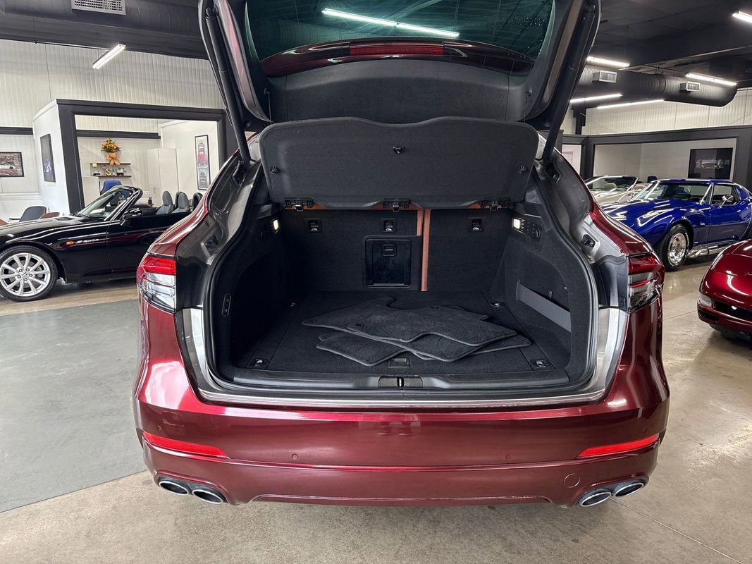 Used 2022 Maserati Levante GT image 54