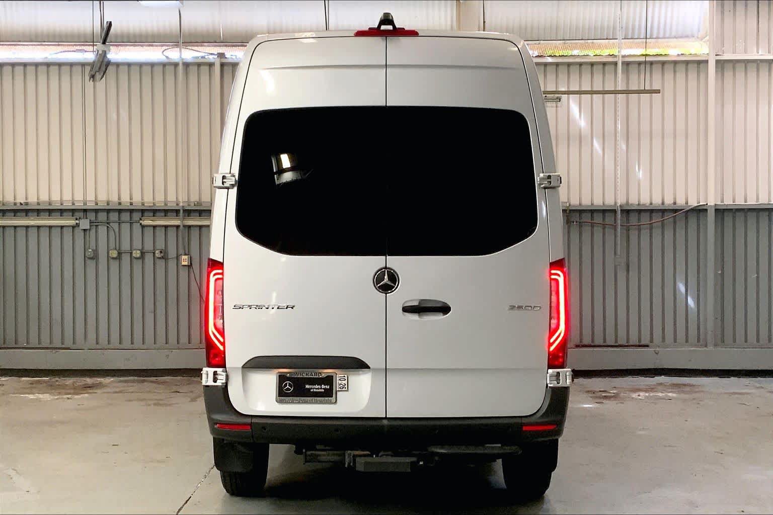 Used 2021 Mercedes-Benz Sprinter 2500 image 3