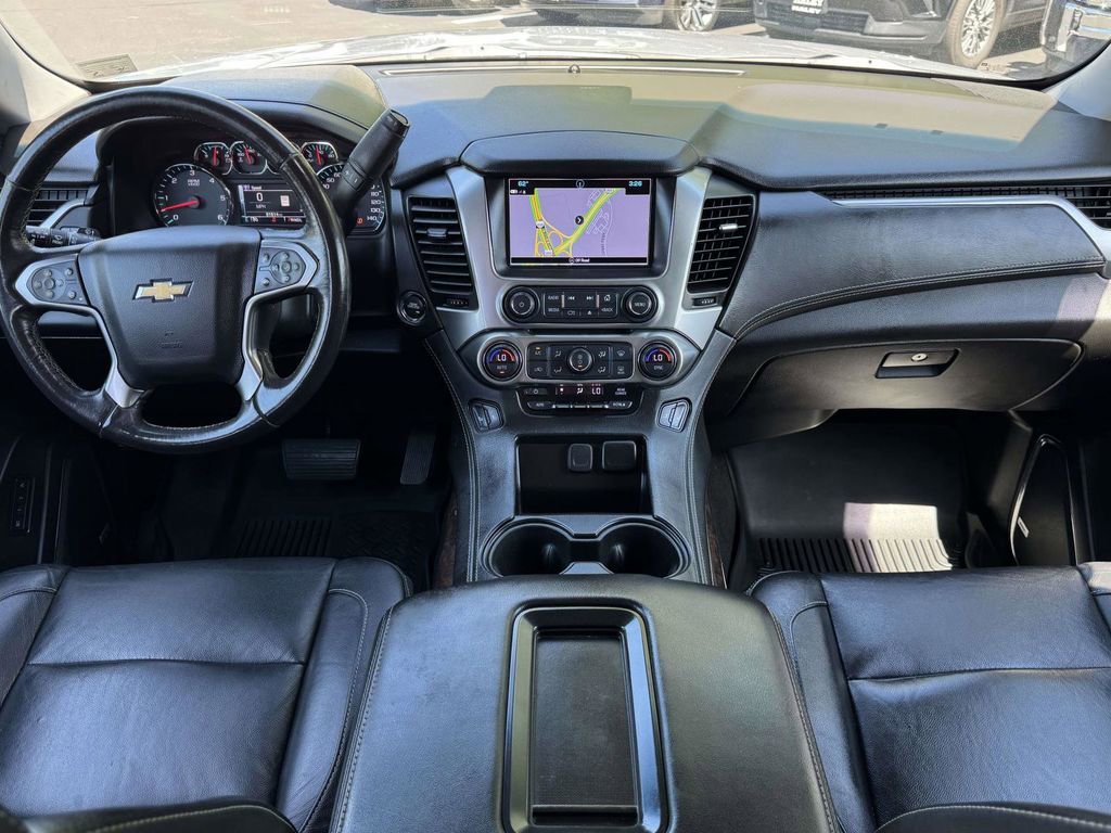 Used 2018 Chevrolet Suburban LT AWD/4WD image 3