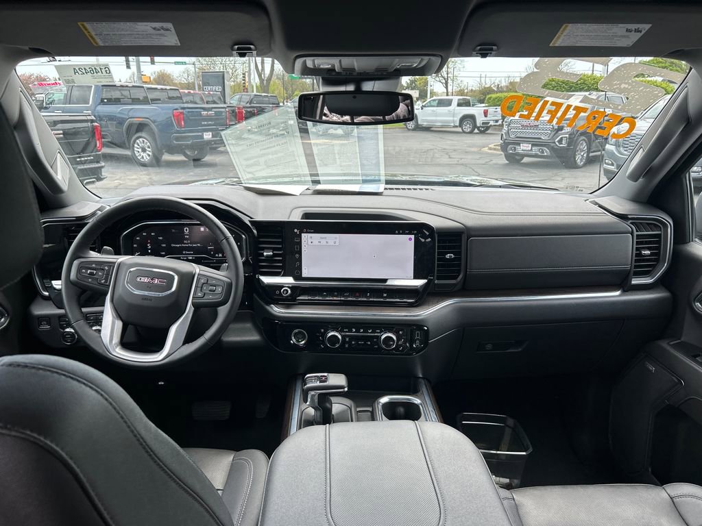 Used 2023 GMC Sierra 1500 SLT w/ SLT Premium Package AWD/4WD image 32