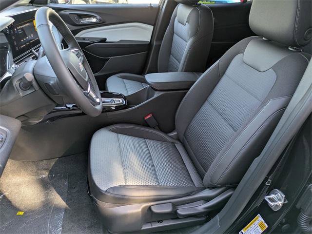 New 2026 Chevrolet Trax LT w/ Driver Confidence Package image 11