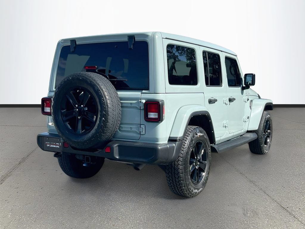 Used 2023 Jeep Wrangler Unlimited Sahara AWD/4WD image 7