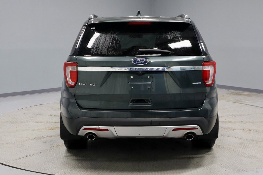 Used 2016 Ford Explorer Limited image 12