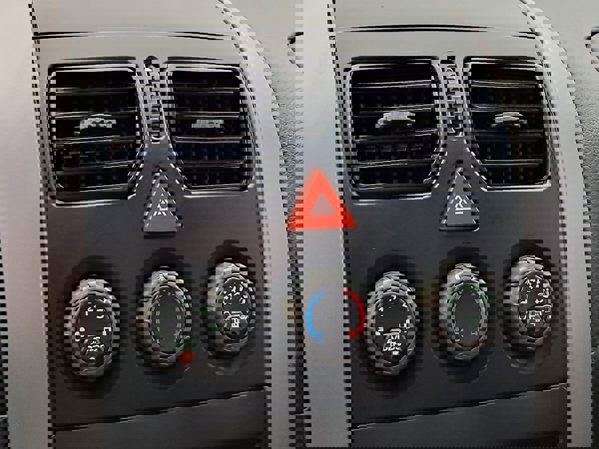 Used 2006 Pontiac GTO image 16