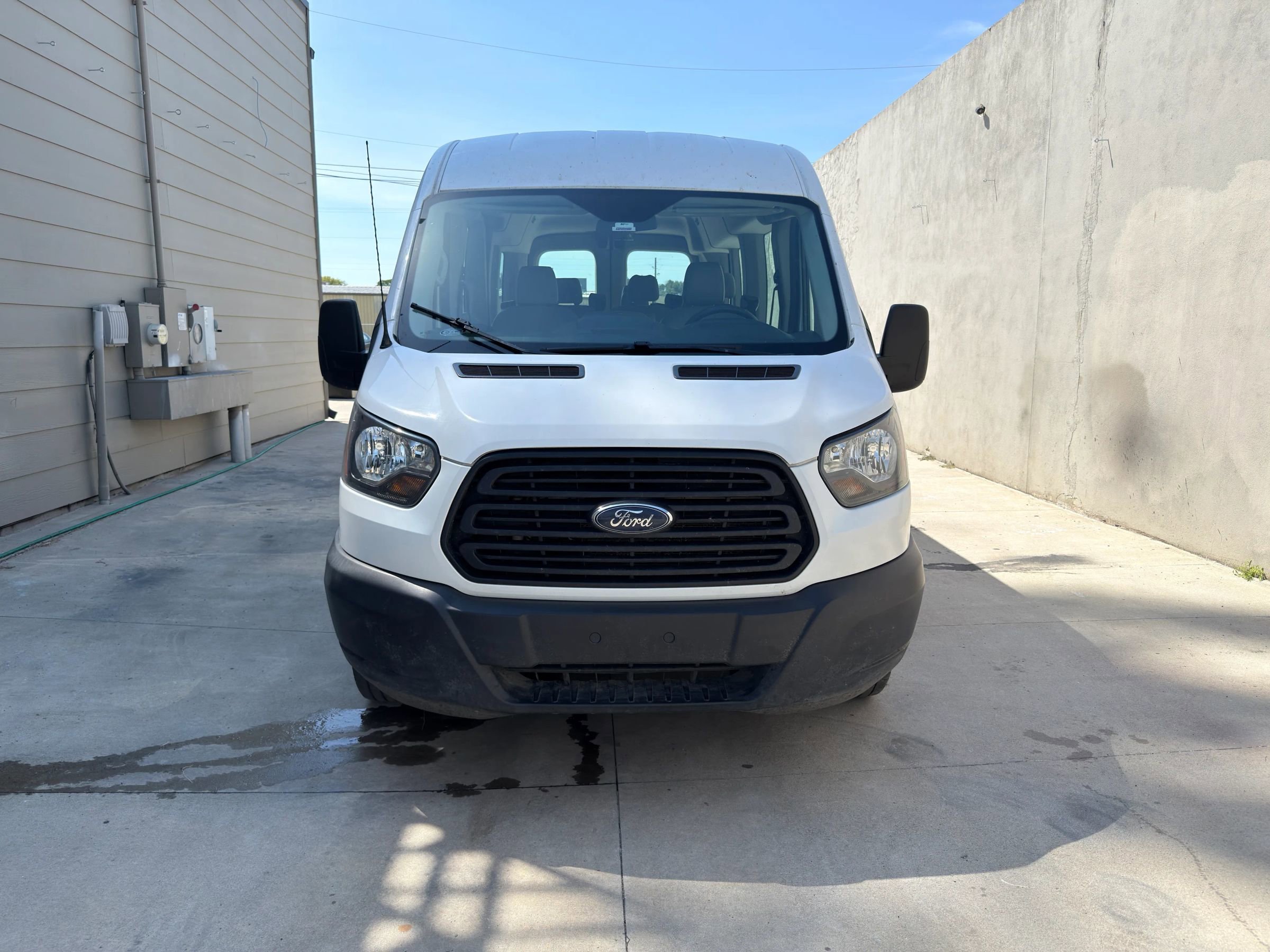 Used 2019 Ford Transit 350 XL RWD image 2