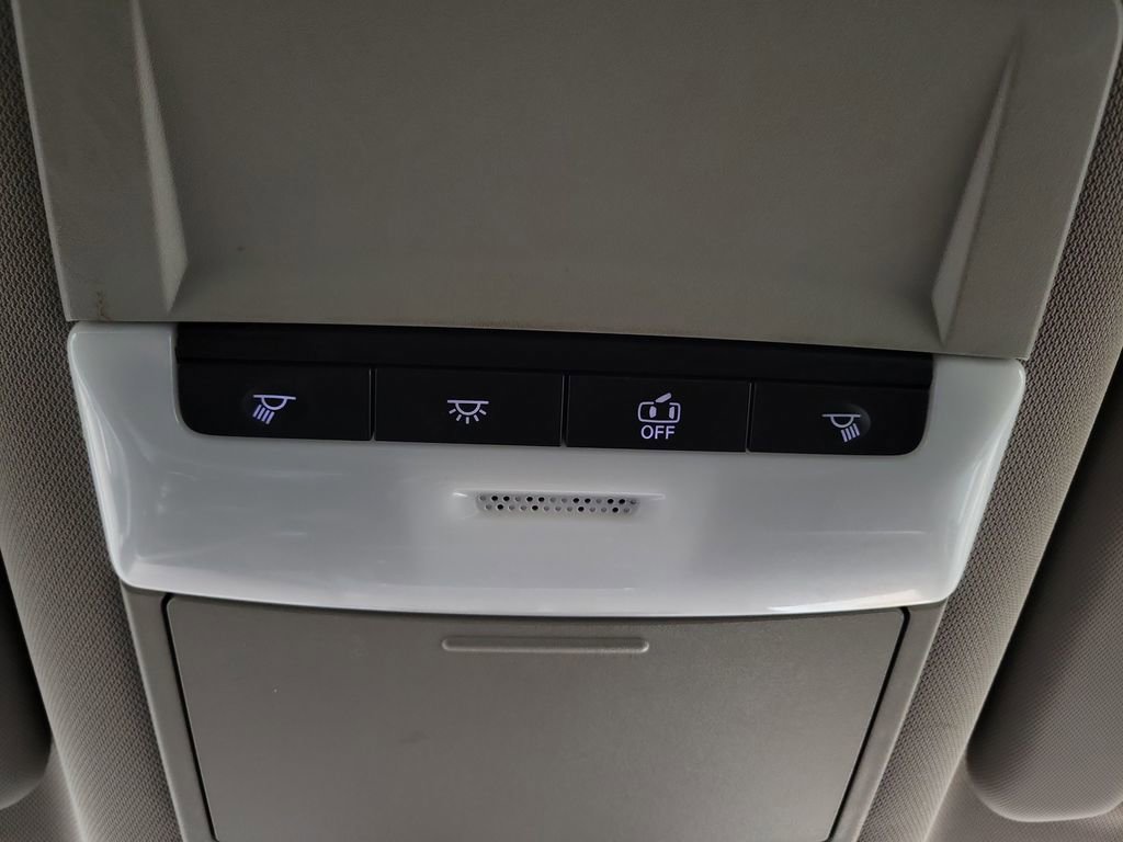 Used 2023 Nissan Rogue S AWD/4WD image 22
