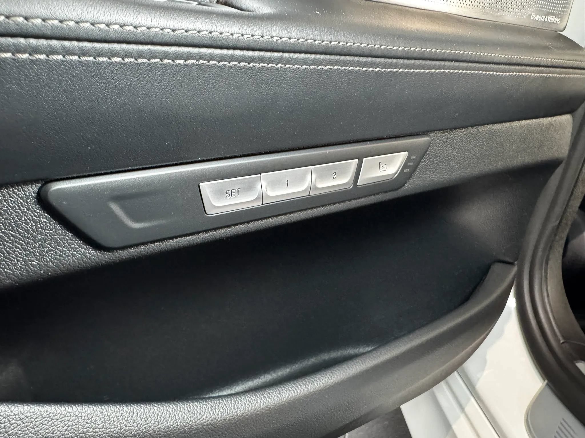 Used 2018 BMW 750i xDrive AWD/4WD image 33
