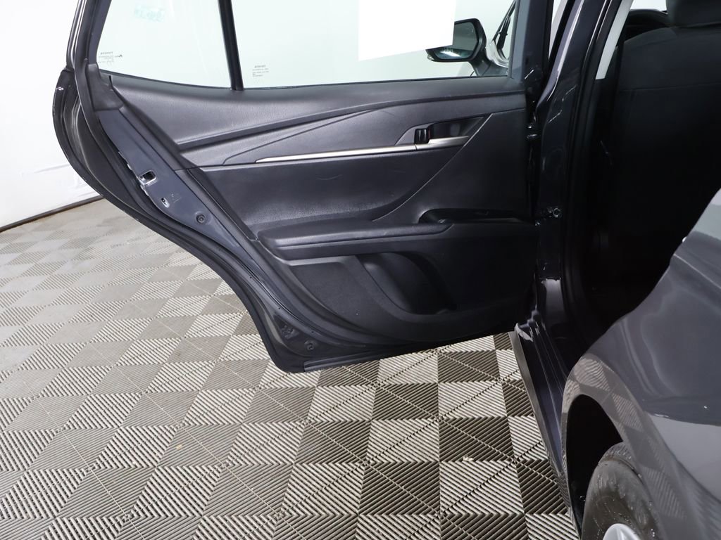 Used 2025 Toyota Camry LE FWD image 17