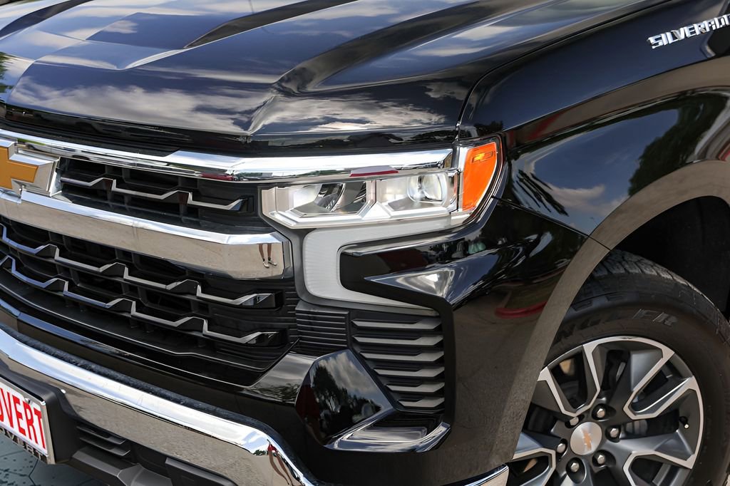 Certified 2025 Chevrolet Silverado 1500 LT w/ Texas Edition Plus RWD image 3