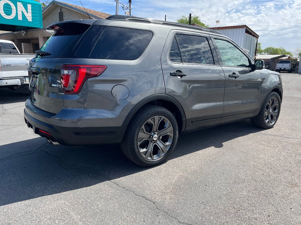Used 2018 Ford Explorer Sport AWD/4WD image 4