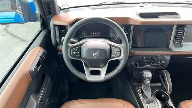 Used 2024 Ford Bronco Outer Banks AWD/4WD image 31