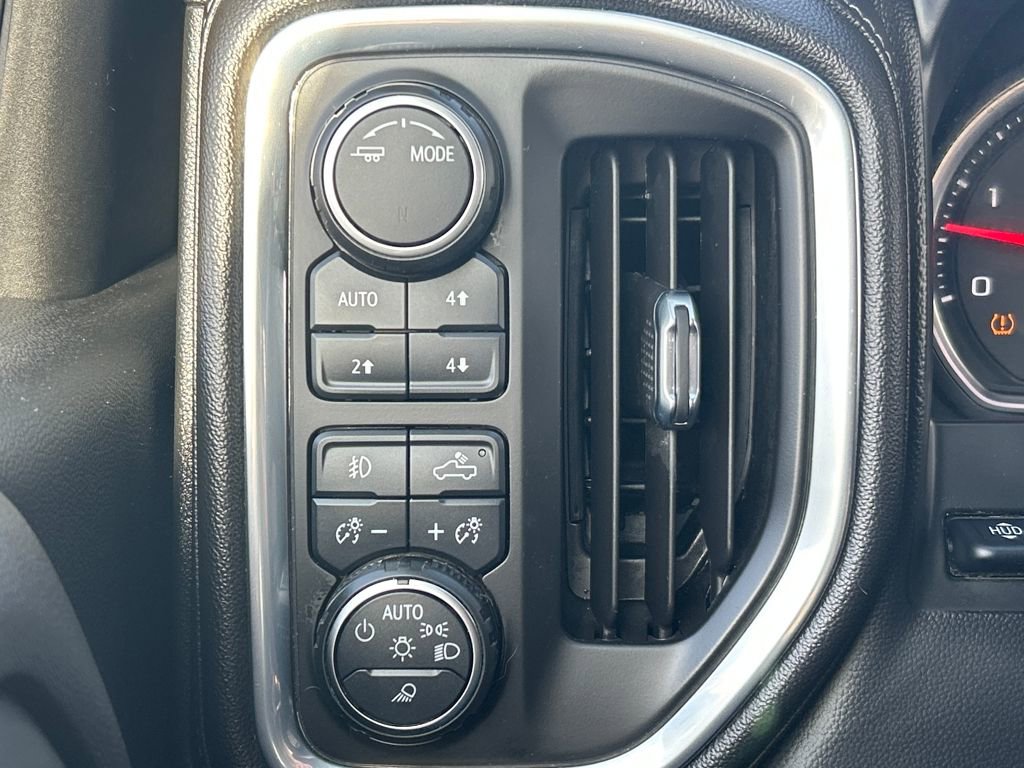 Used 2021 Chevrolet Silverado 3500 High Country w/ LPO, Hitch Package image 14