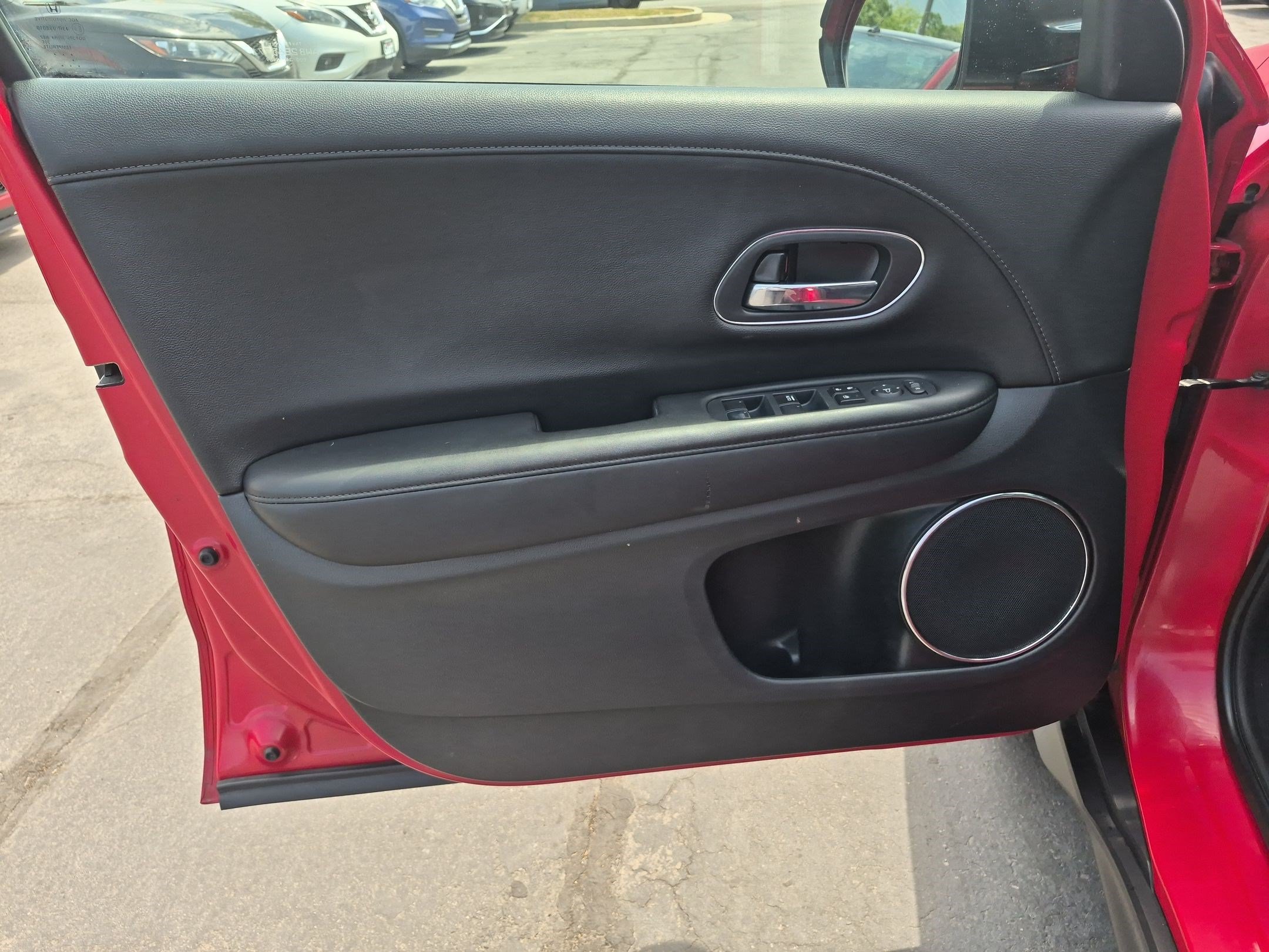 Used 2017 Honda HR-V EX-L image 14