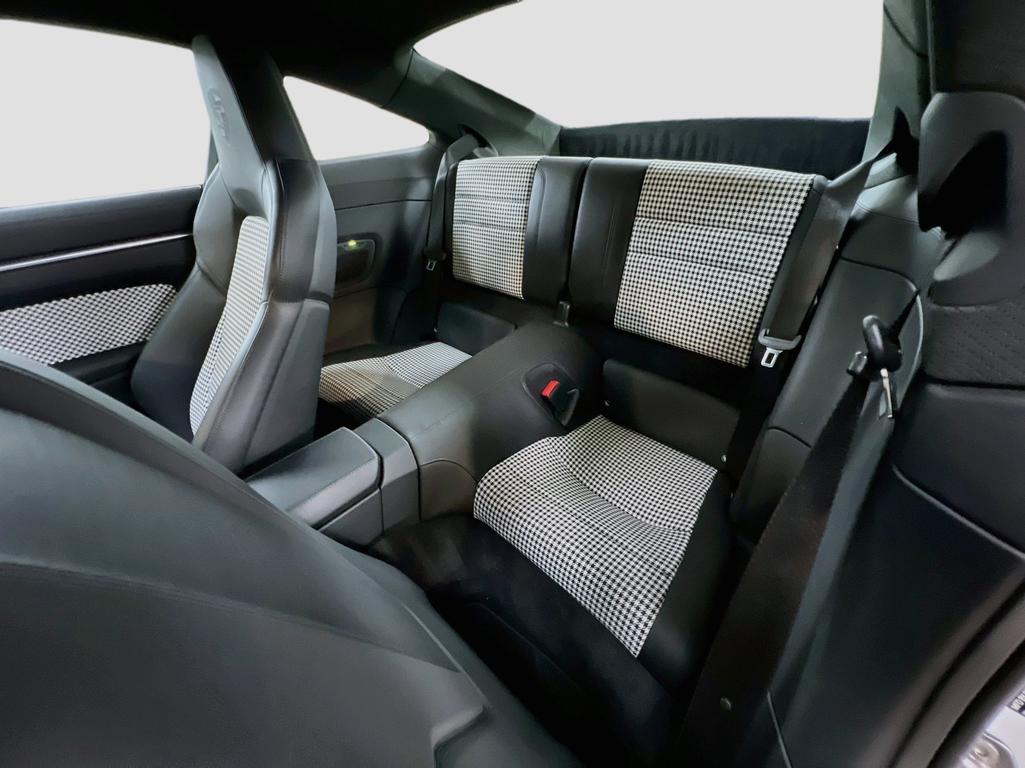Certified 2023 Porsche 911 Sport Classic RWD image 23