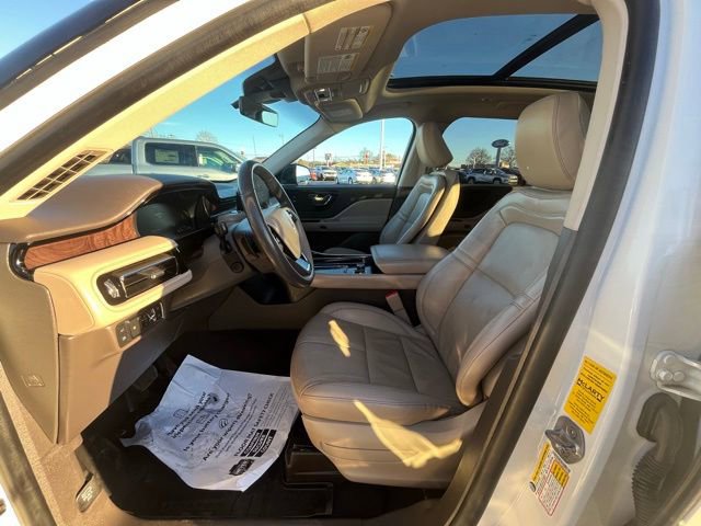 Used 2022 Lincoln Aviator Grand Touring w/ Elements Package Plus image 13