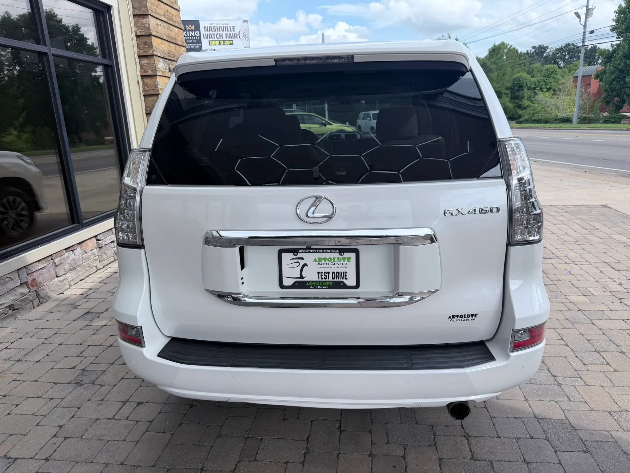 Used 2017 Lexus GX 460 Luxury AWD/4WD image 16