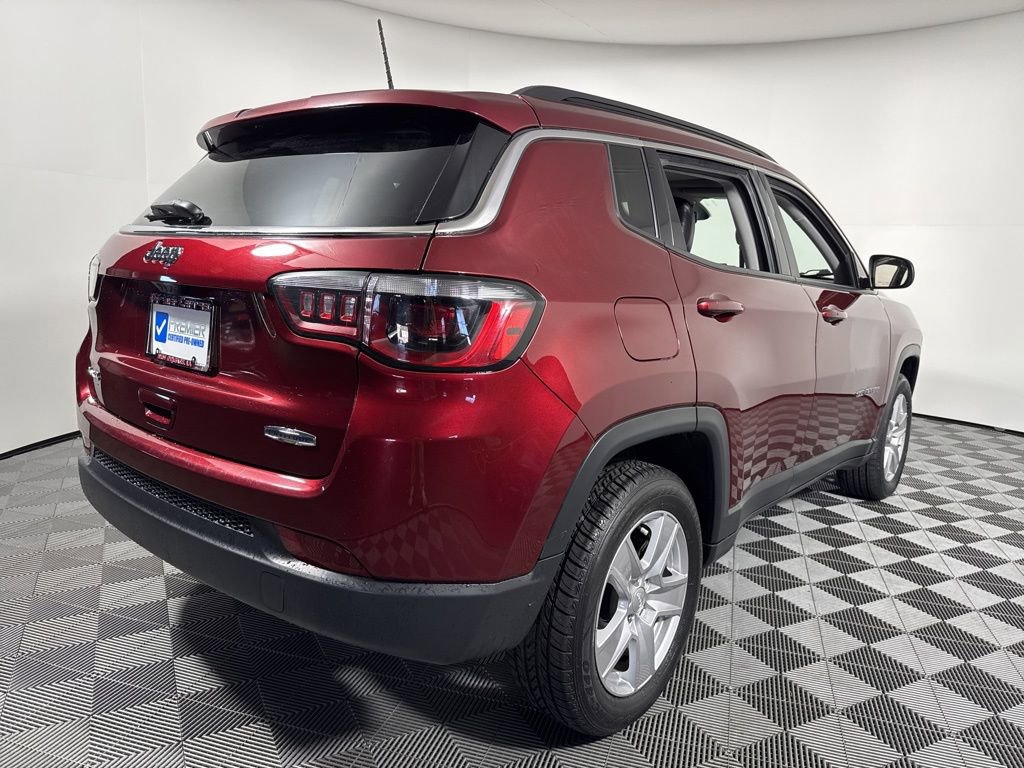 Used 2022 Jeep Compass Latitude w/ Sun and Sound Group image 7