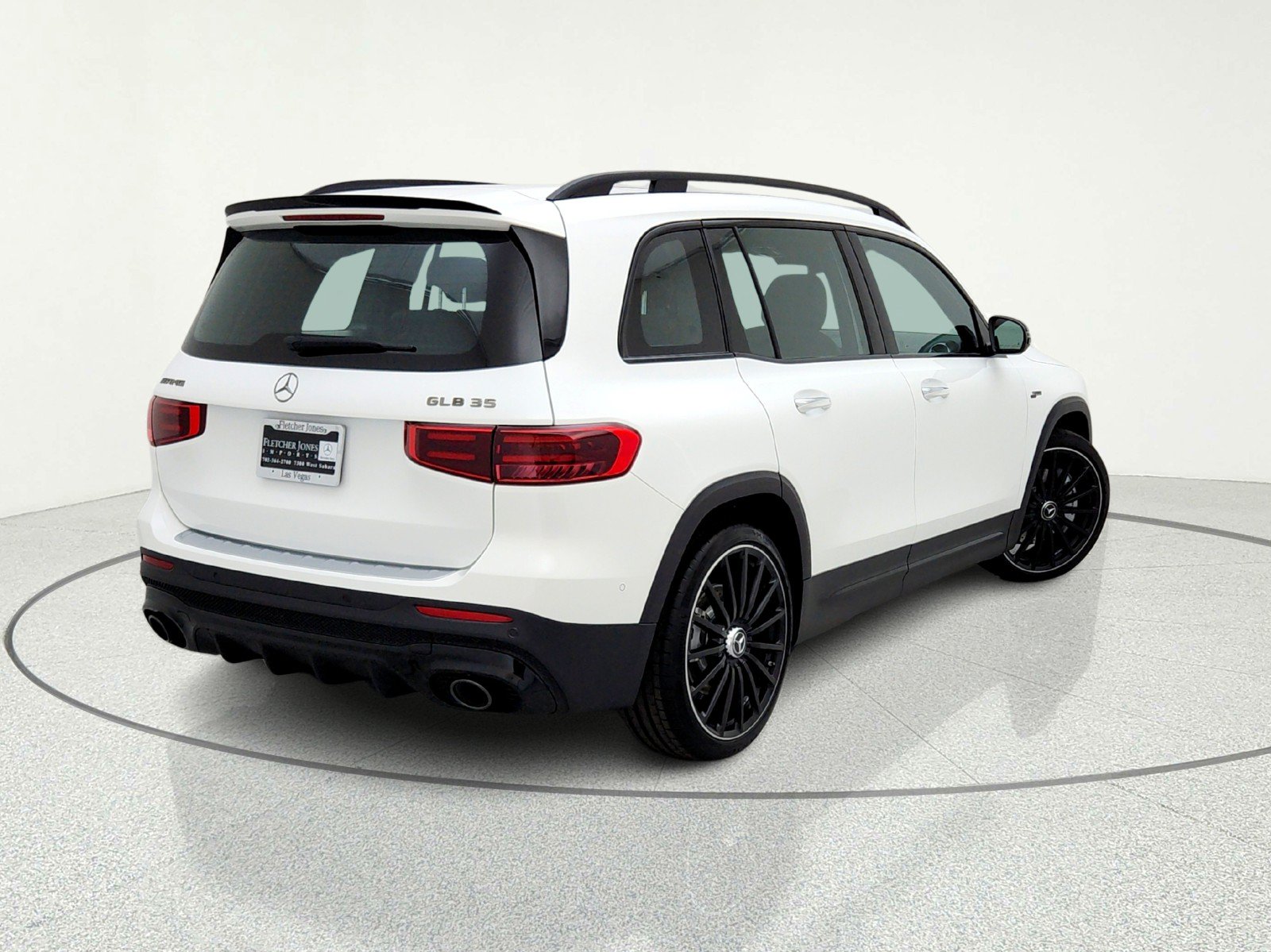 New 2026 Mercedes-Benz GLB 35 AMG 4MATIC image 9
