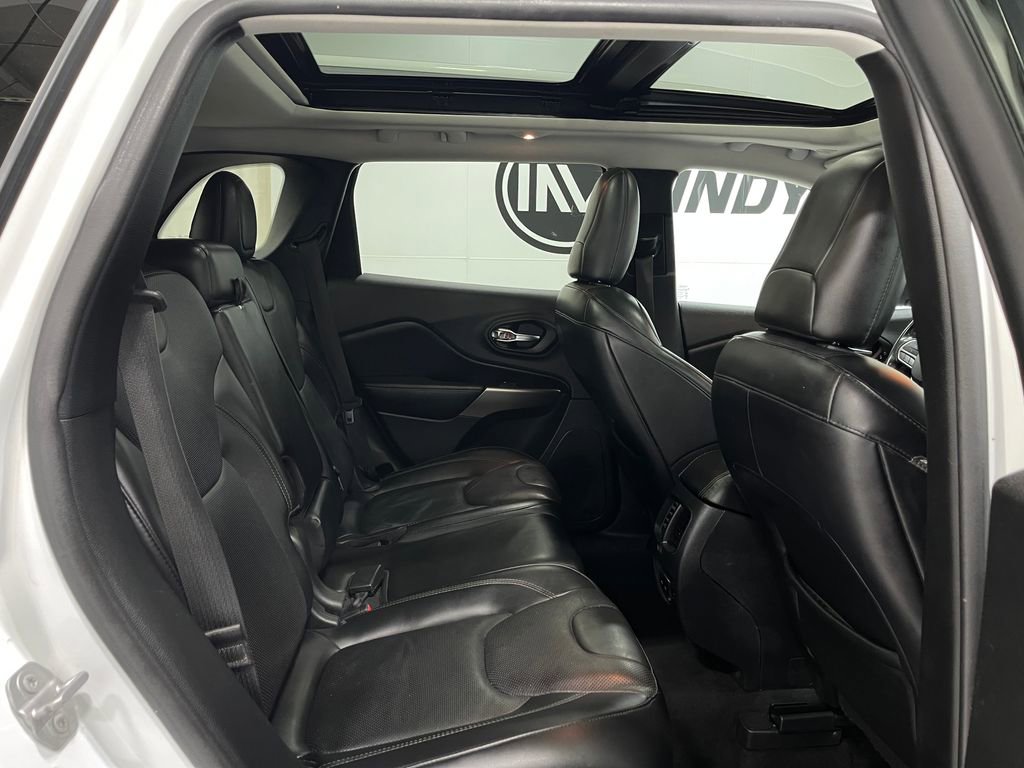 Used 2019 Jeep Cherokee Limited w/ Luxury Group image 31