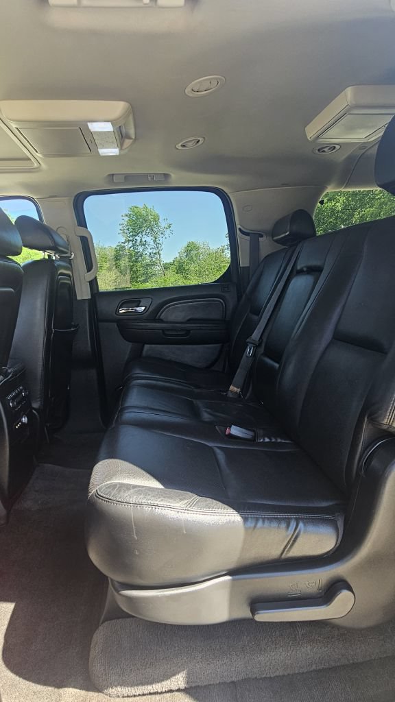 Used 2008 Cadillac Escalade ESV AWD image 7