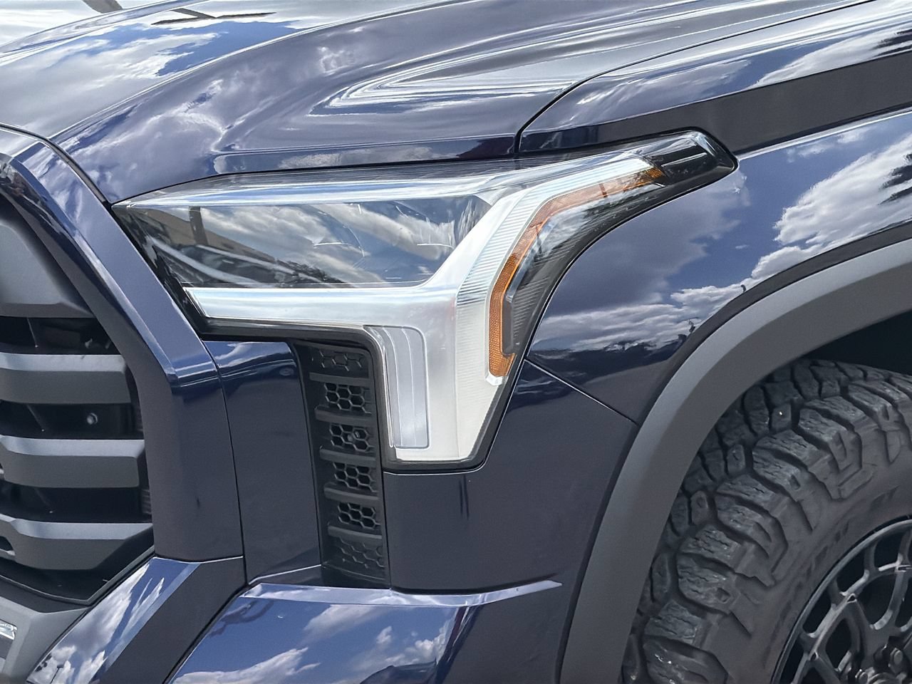 Used 2025 Toyota Tundra SR5 RWD image 6