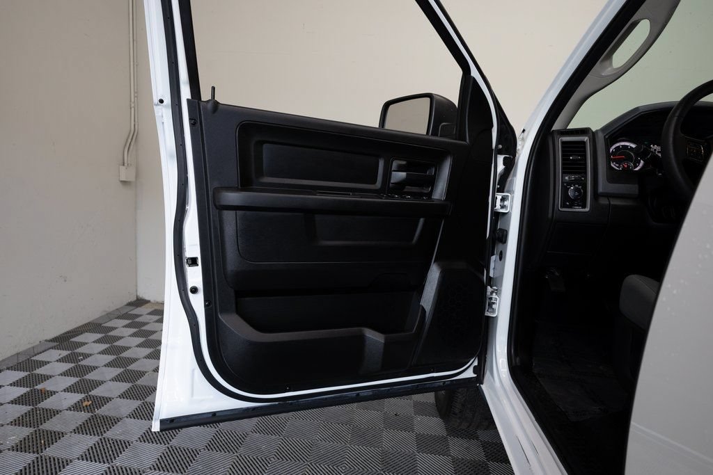 Used 2019 RAM 1500 Express w/ Express Value Package RWD image 15