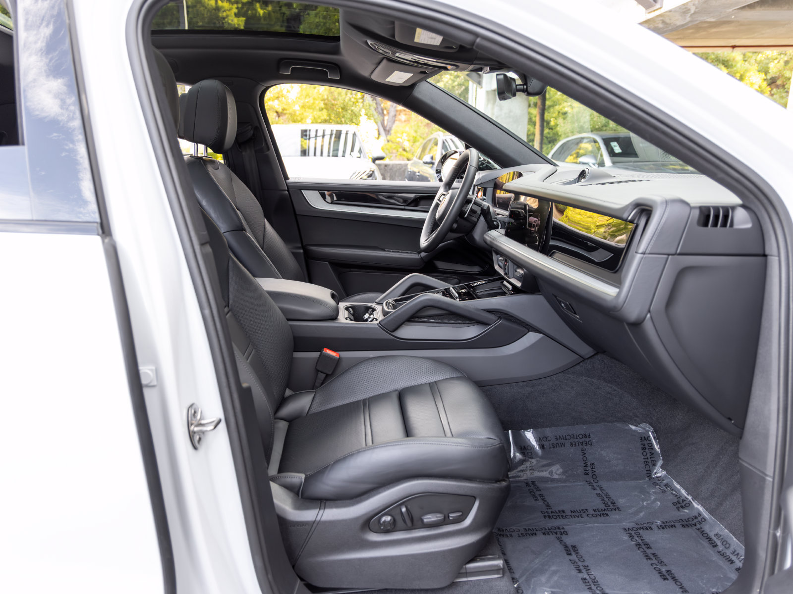 Certified 2026 Porsche Cayenne Coupe AWD/4WD image 64