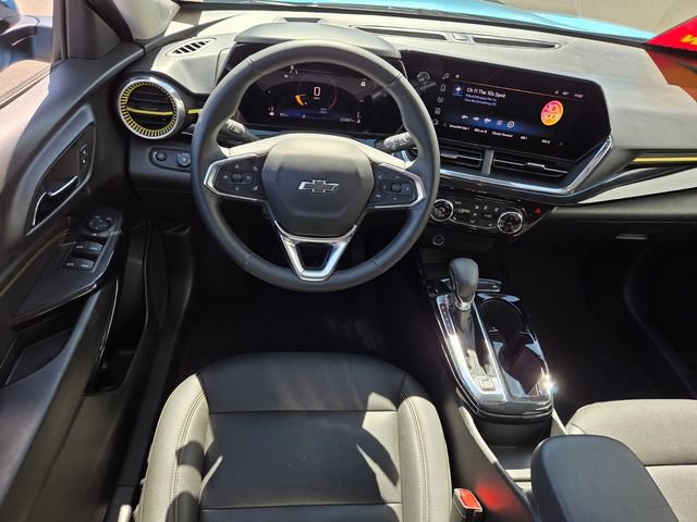Used 2025 Chevrolet Trax ACTIV w/ Driver Confidence Package FWD image 12