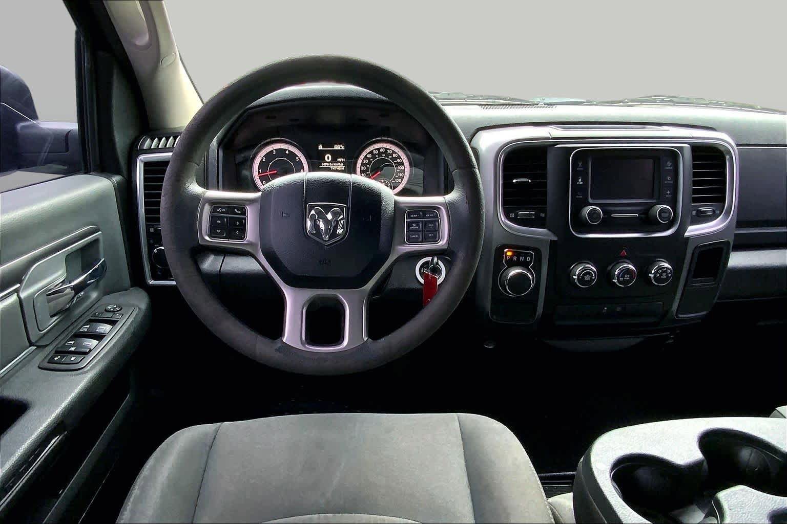 Used 2022 RAM 1500 Classic SLT RWD image 5