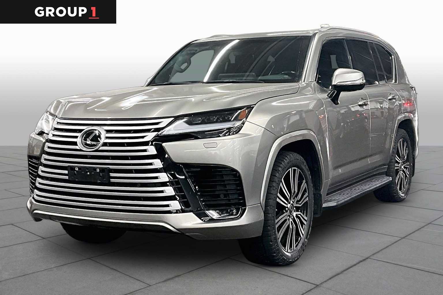 Used 2022 Lexus LX 600 4WD w/ Luxury Package