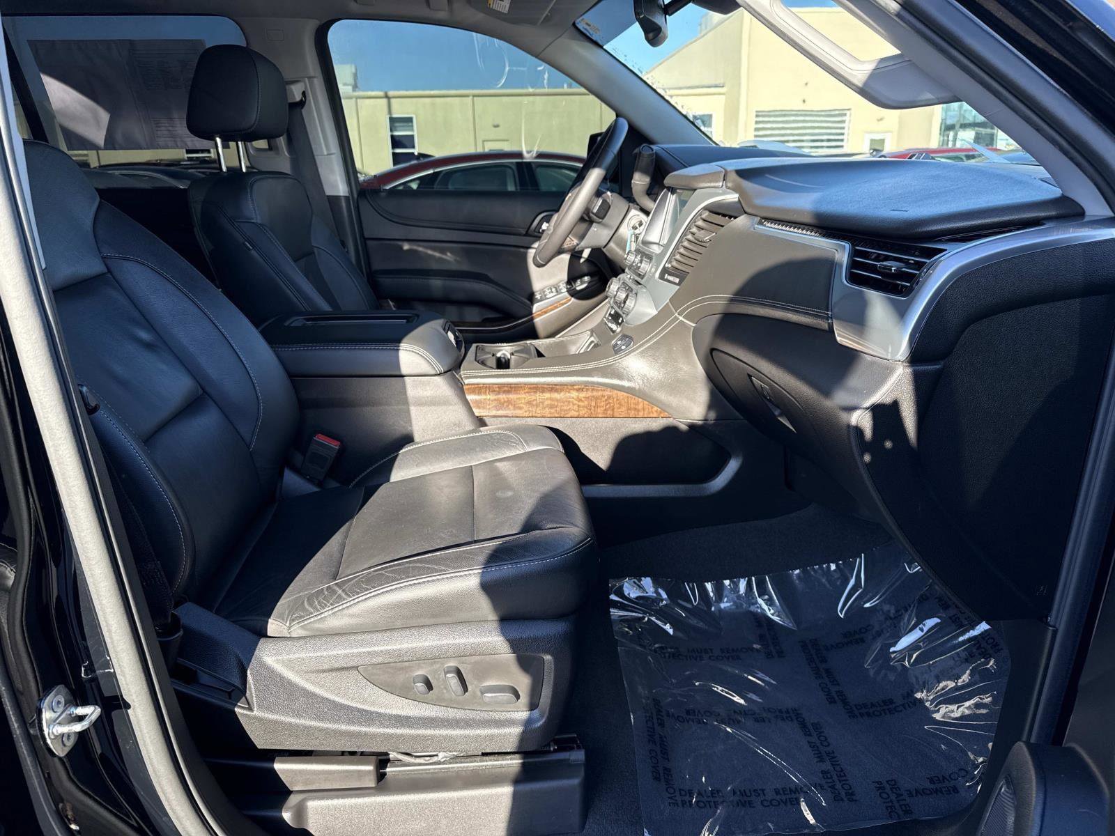 Used 2020 Chevrolet Tahoe LT image 17