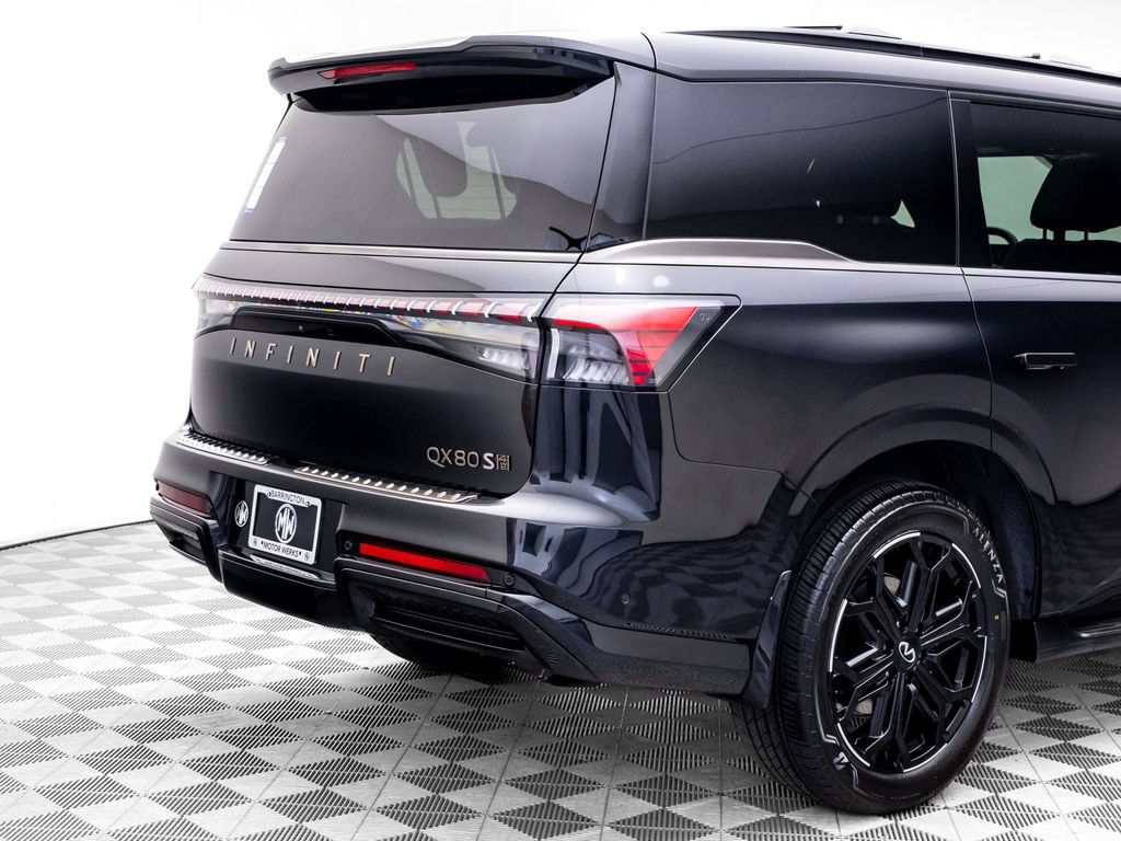 Certified 2026 INFINITI QX80 4WD w/ Sport Exterior Package image 33