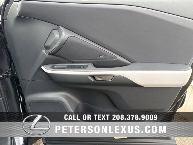 New 2026 Lexus TX 500h AWD image 10