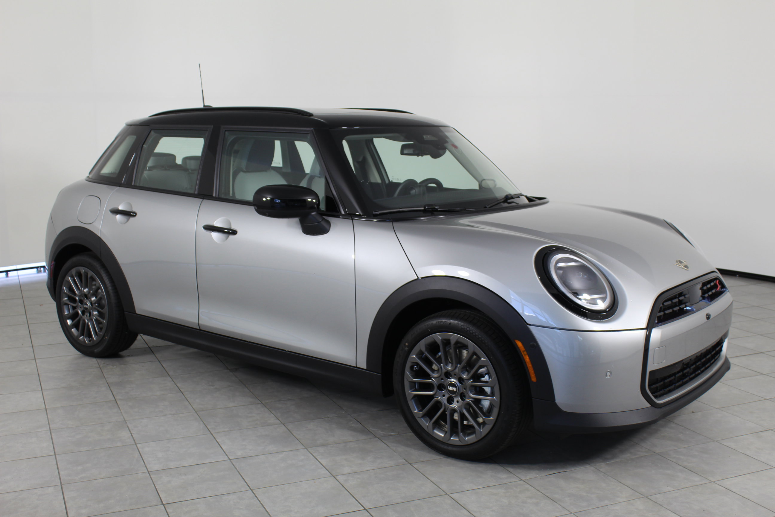 New 2025 MINI Cooper S image 2