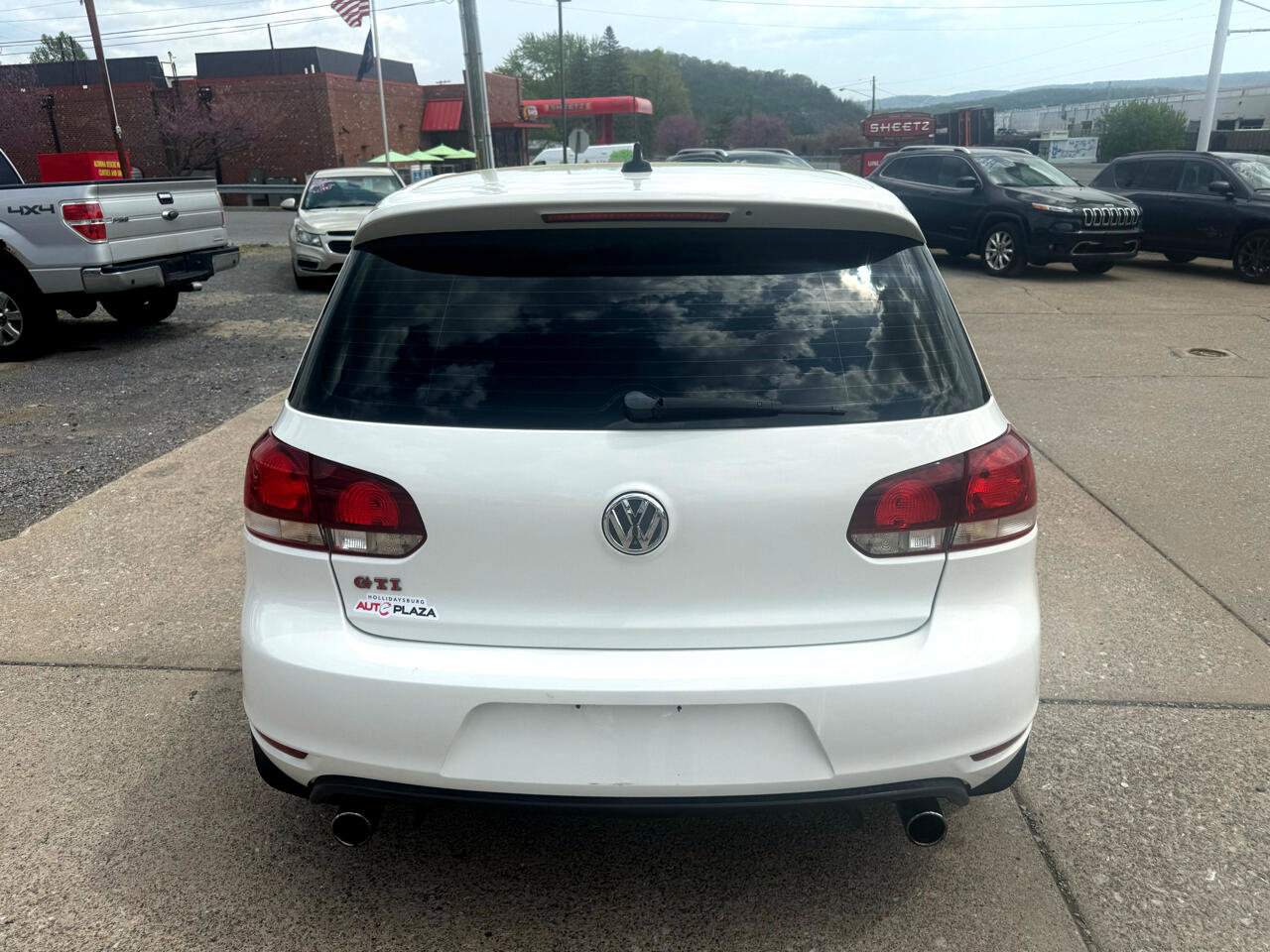 Used 2014 Volkswagen GTI Driver's Edition image 8