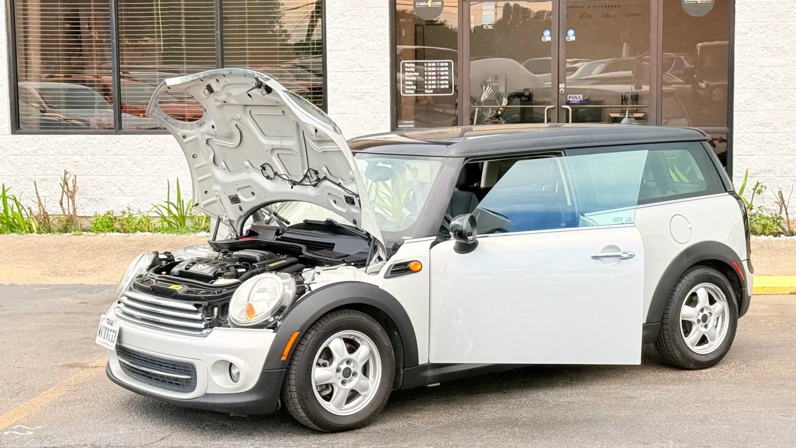 Used 2011 MINI Cooper Clubman FWD image 14