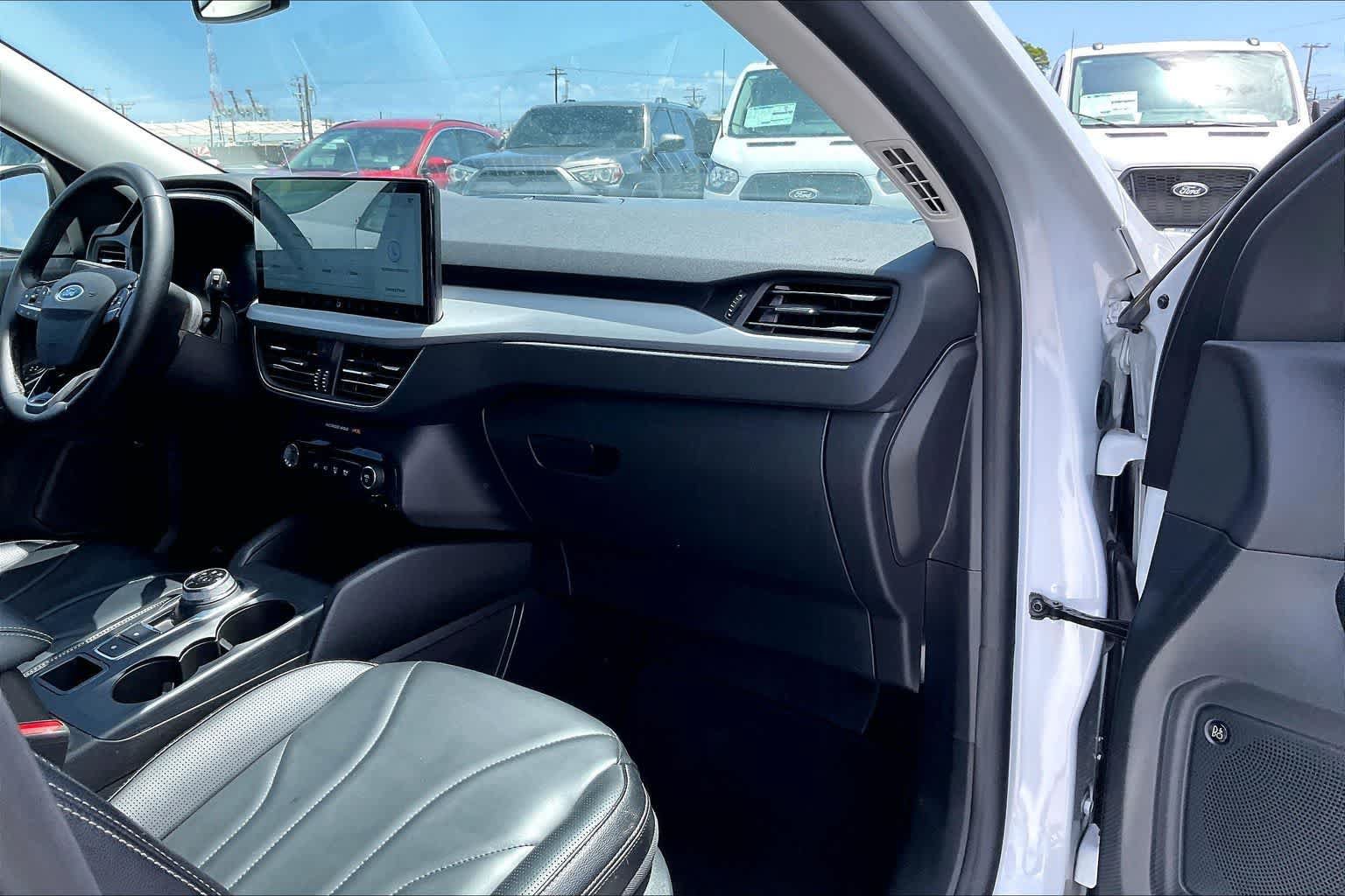 Used 2025 Ford Escape SE w/ PHEV Premium Package FWD image 23