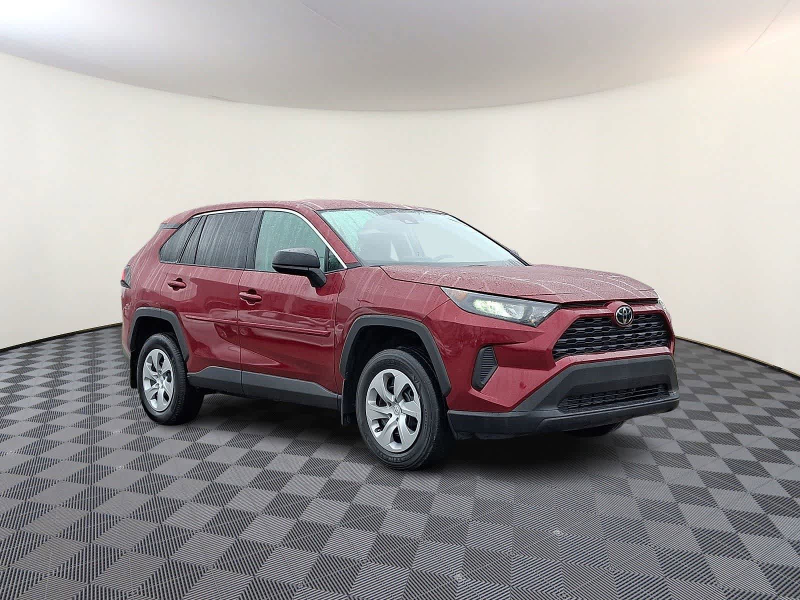 Certified 2022 Toyota RAV4 LE image 5