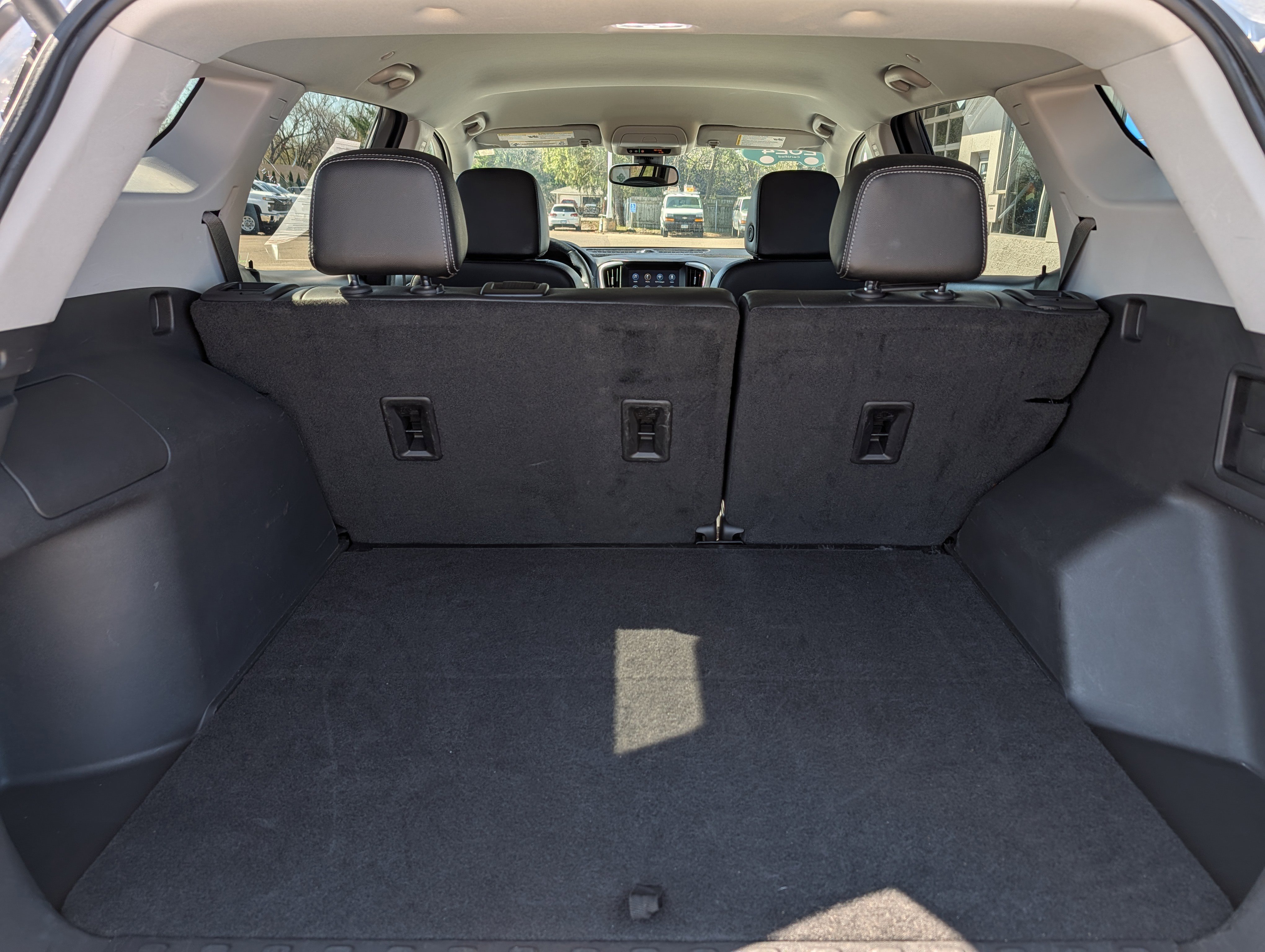 Certified 2024 GMC Terrain SLT AWD/4WD image 10