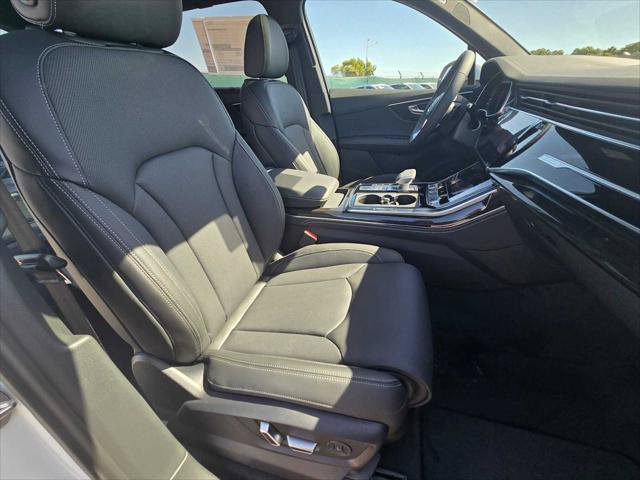 Used 2025 Audi Q7 3.0T Prestige w/ Prestige Package AWD/4WD image 11