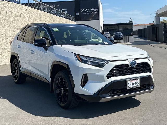 Used 2023 Toyota RAV4 XSE AWD/4WD image 2