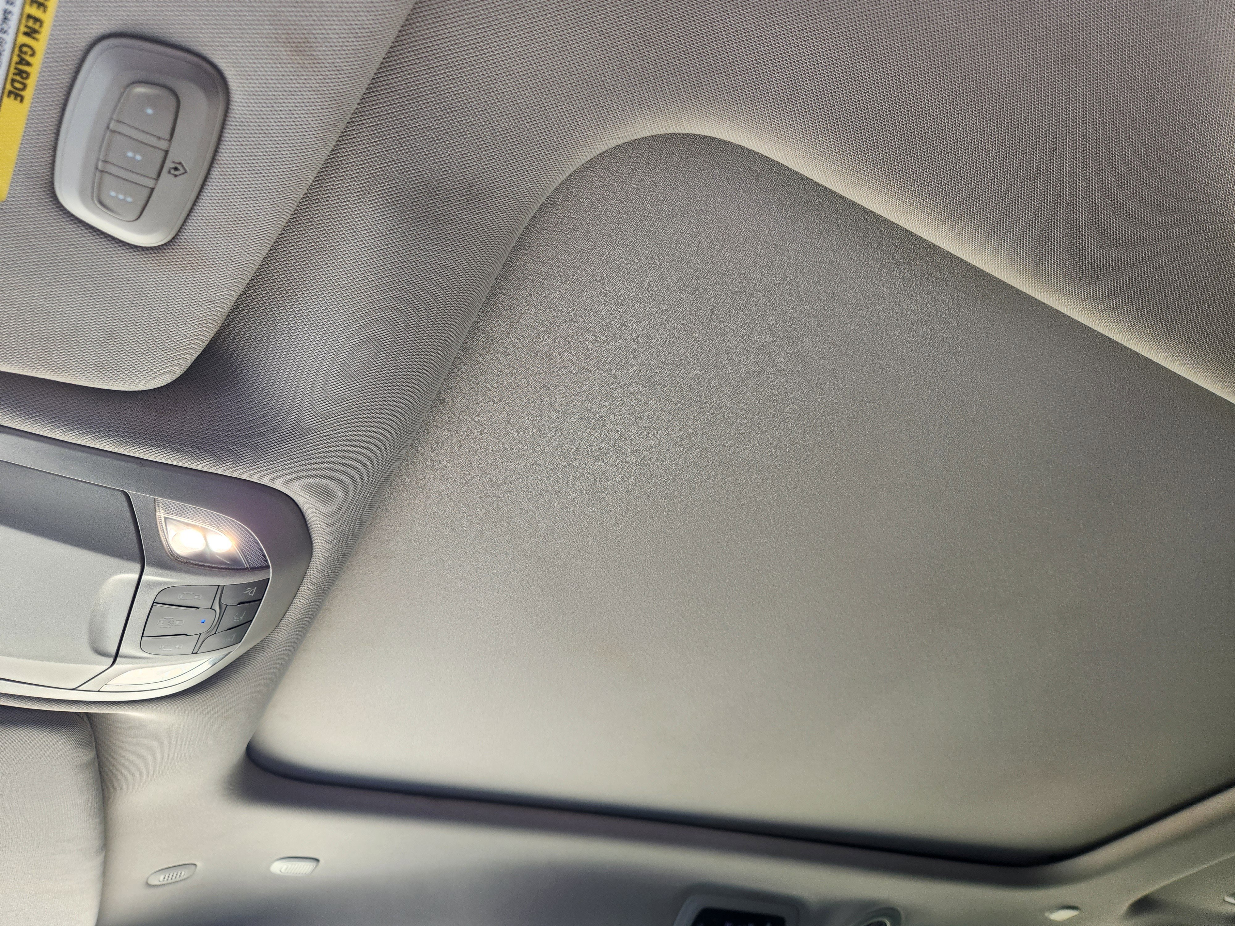 Used 2023 Chrysler Pacifica Limited FWD image 27