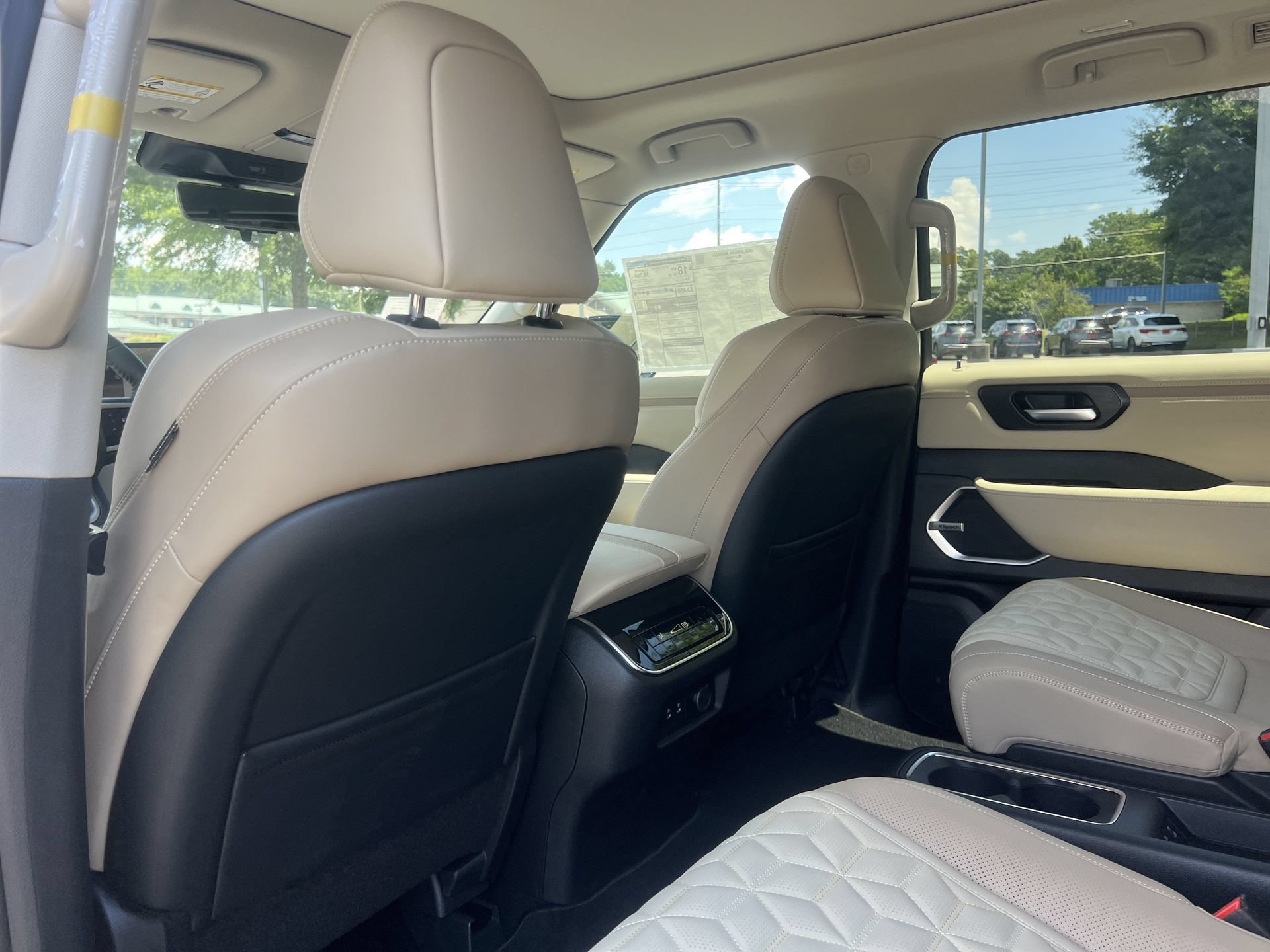 New 2026 Nissan Armada Platinum w/ Accent Package RWD image 21