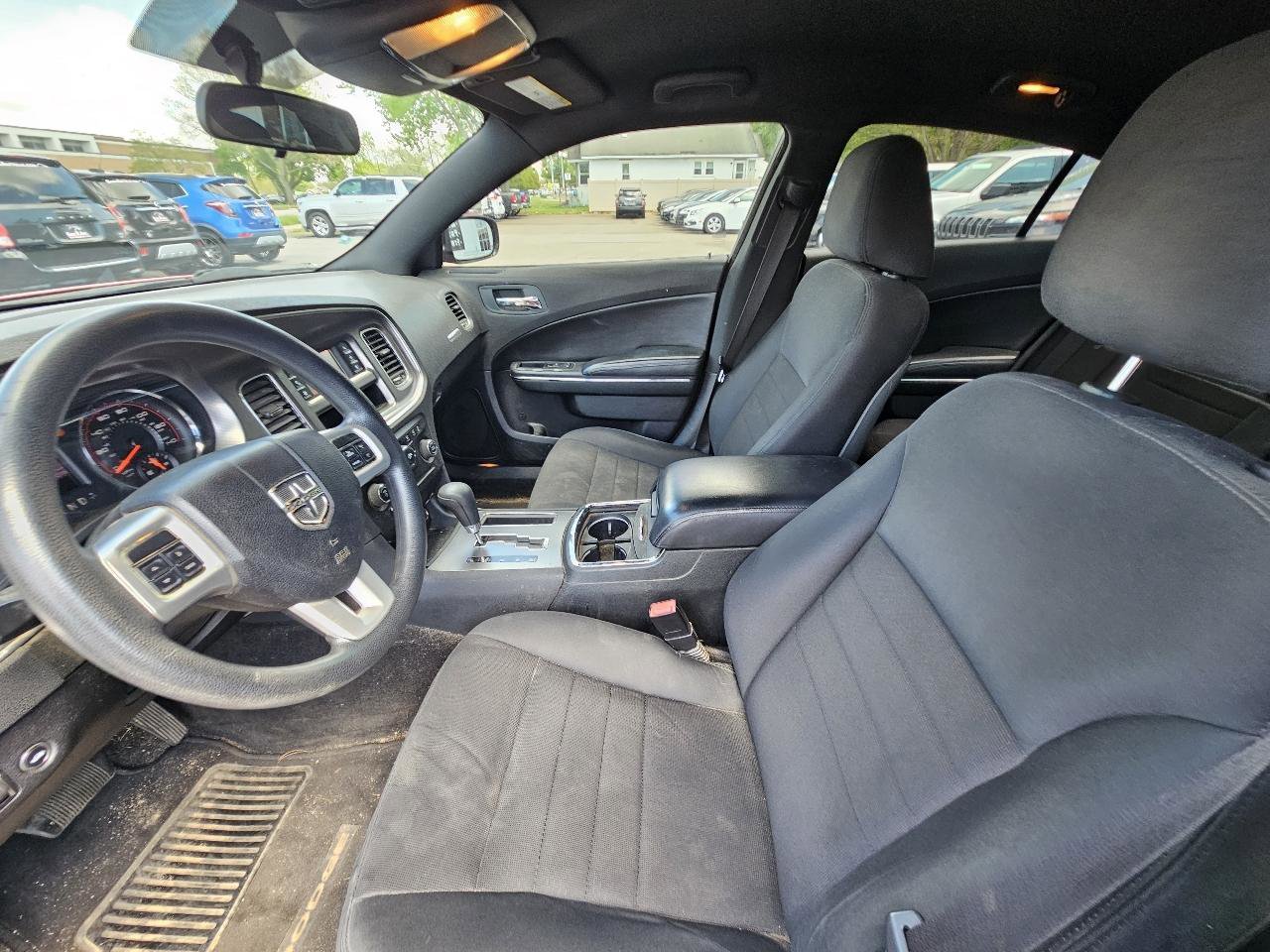 Used 2011 Dodge Charger SE RWD image 19