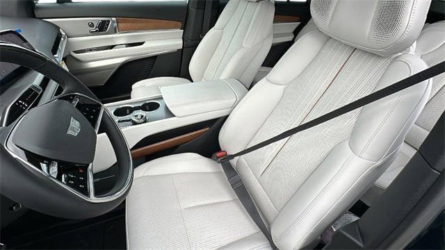New 2026 Cadillac Vistiq Luxury w/ LPO, Floor Liner Package image 20